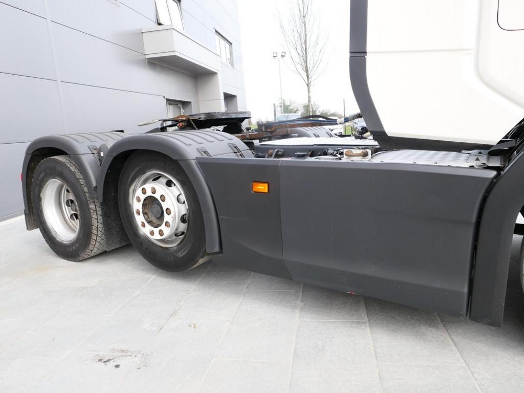 NR Trucks