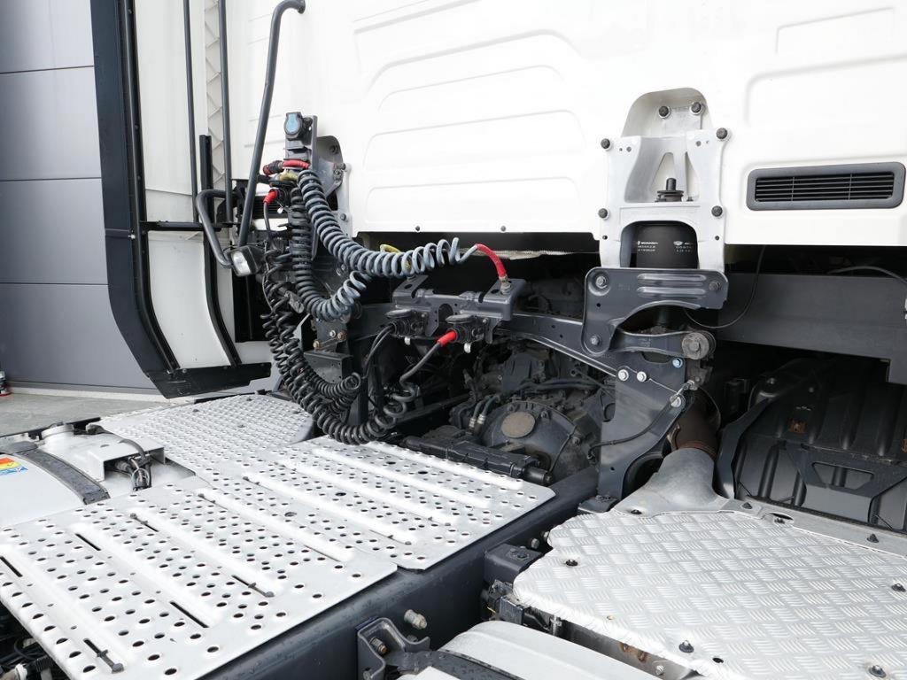 NR Trucks