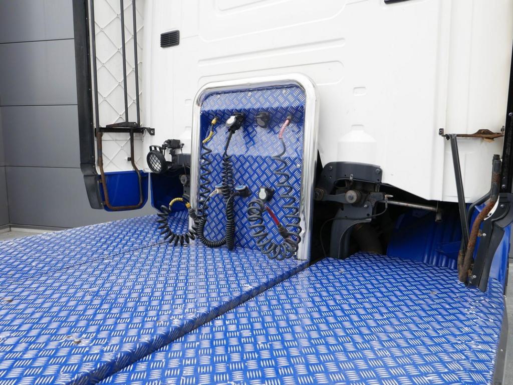 NR Trucks
