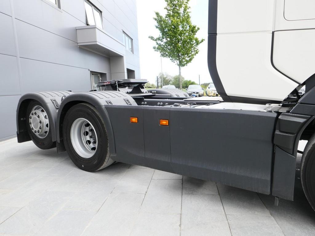 NR Trucks