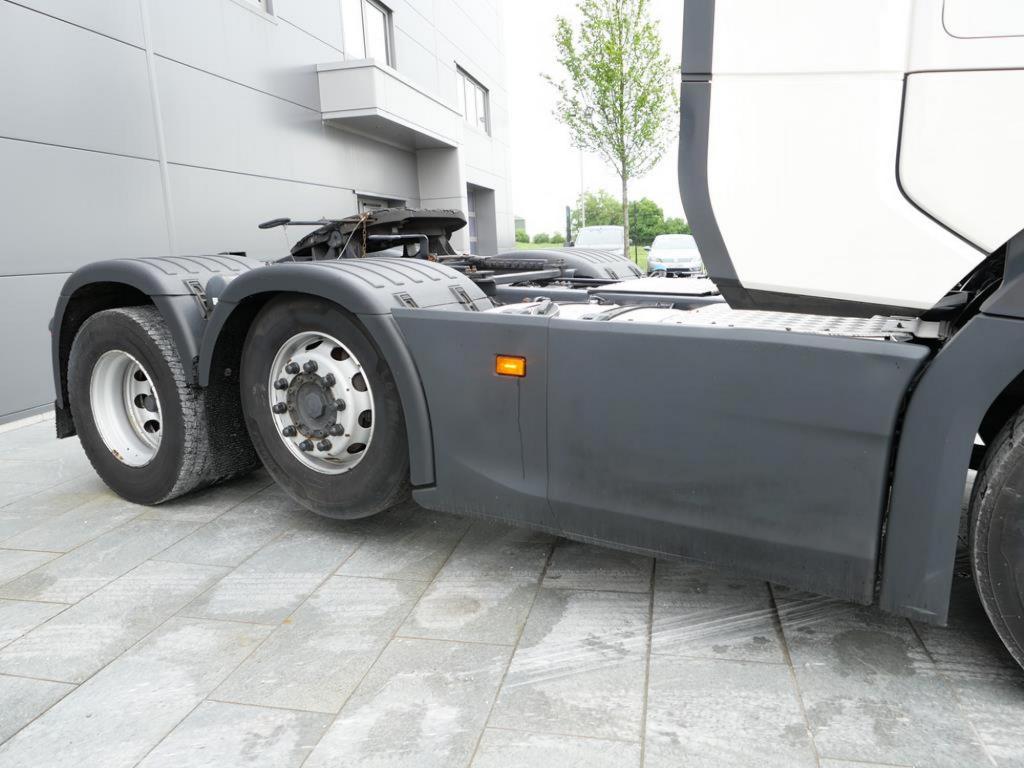 NR Trucks