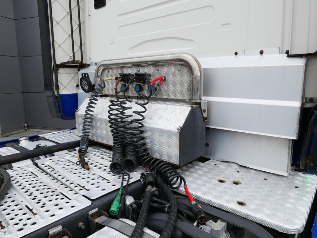 NR Trucks