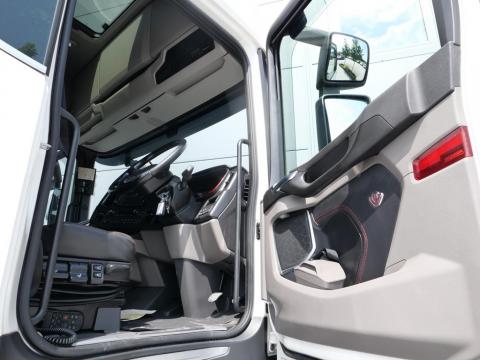 NR Trucks