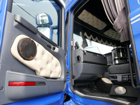 NR Trucks
