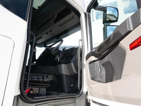 NR Trucks