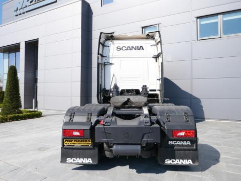 NR Trucks