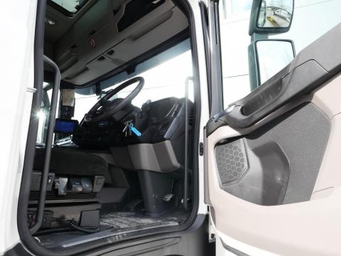 NR Trucks
