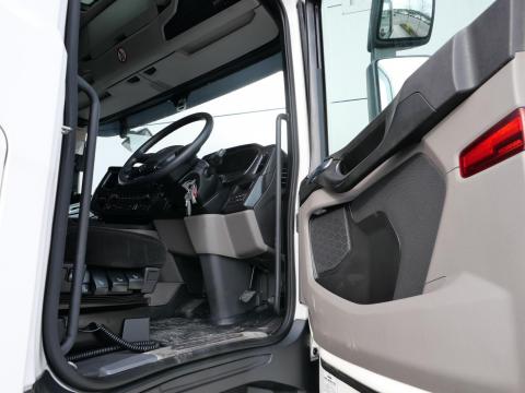 NR Trucks