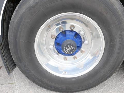 NR Trucks