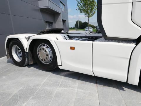 NR Trucks