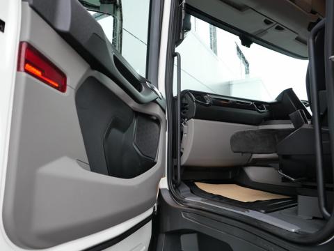 NR Trucks