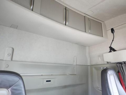 NR Trucks