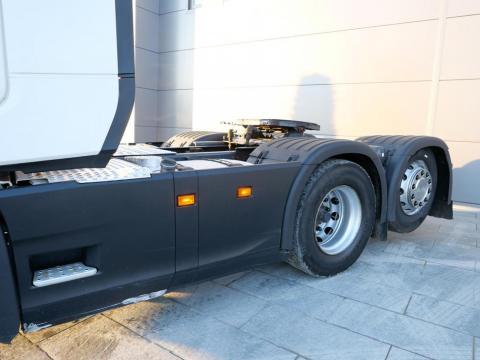 NR Trucks