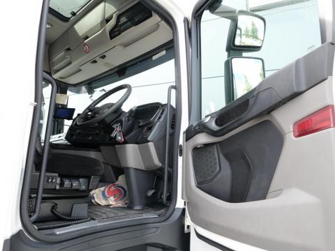 NR Trucks