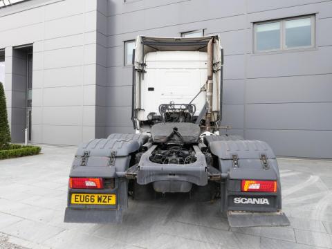 NR Trucks