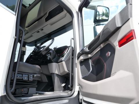 NR Trucks