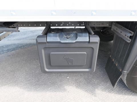 NR Trucks