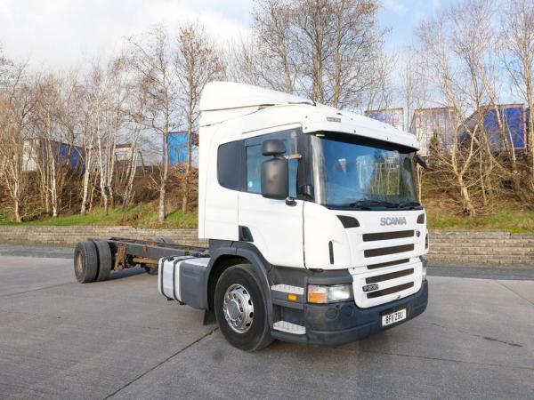 Scania P 230